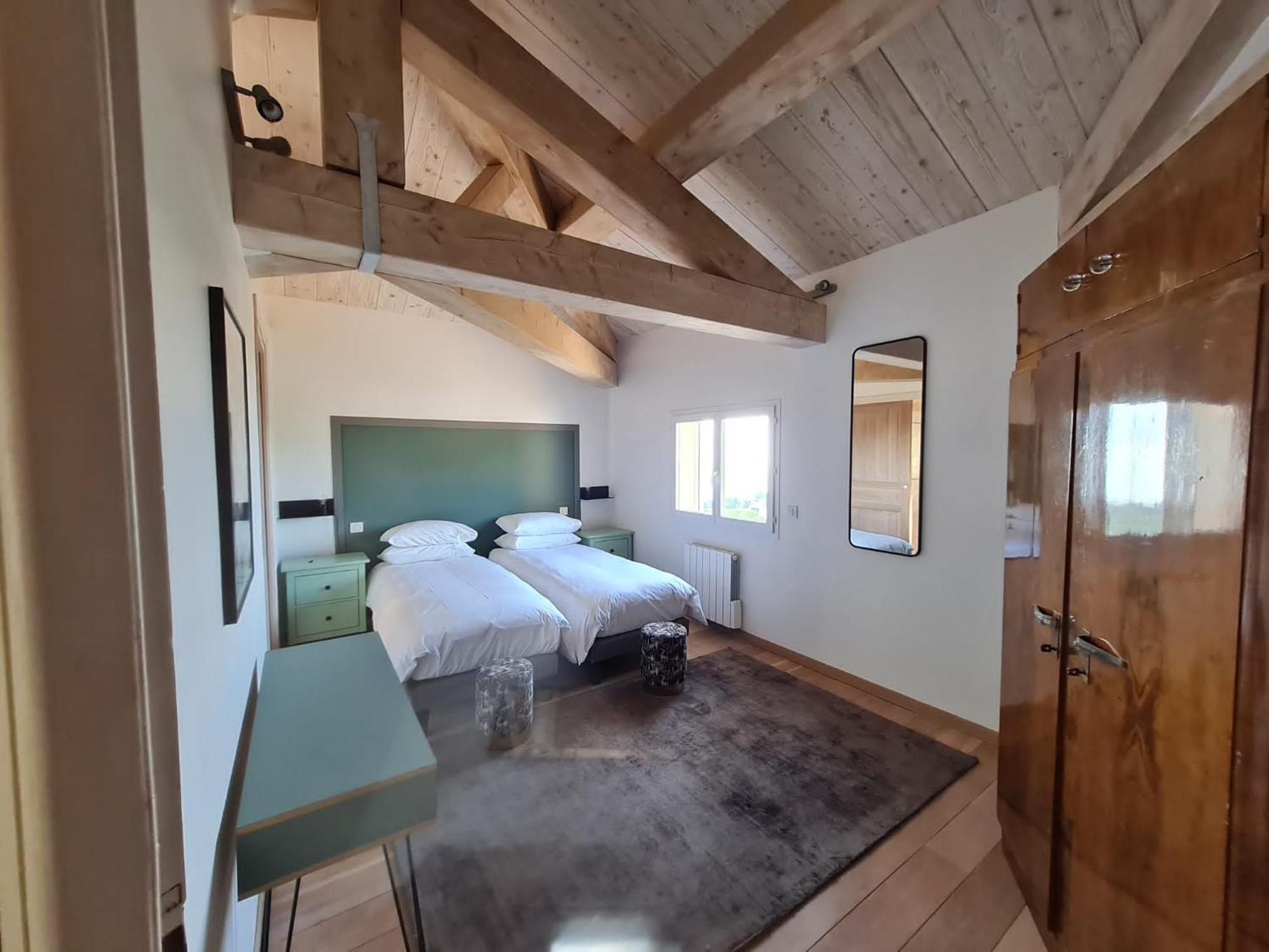 Adorable Maison Independante 30M2 Avec Piscine En Saison Cabris Bilik gambar