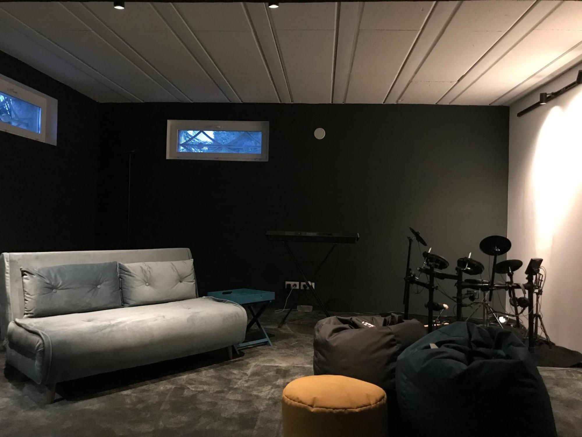 Adorable Maison Independante 30M2 Avec Piscine En Saison Cabris Bilik gambar
